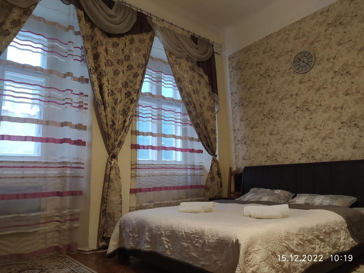 Apartment On Rynok Square Liov Exterior foto